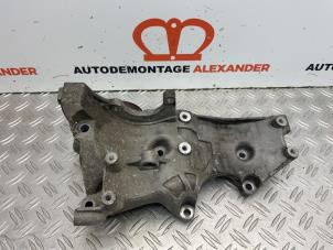 Gebruikte Dynamosteun onder Audi A4 (B7) 2.0 TFSI 20V Quattro Prijs op aanvraag aangeboden door Alexander Autodemontage