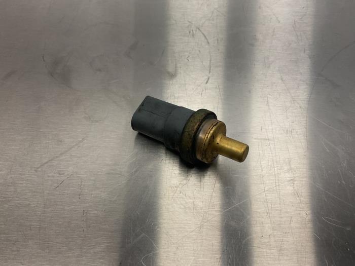 Radiateurtemperatuur sensor van een Audi A3 Cabriolet (8P7) 2.0 TDI 16V 2008