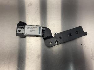 Gebruikte Antenne Versterker Peugeot 308 SW (L4/L9/LC/LJ/LR) 1.6 BlueHDi 100 Prijs op aanvraag aangeboden door Alexander Autodemontage