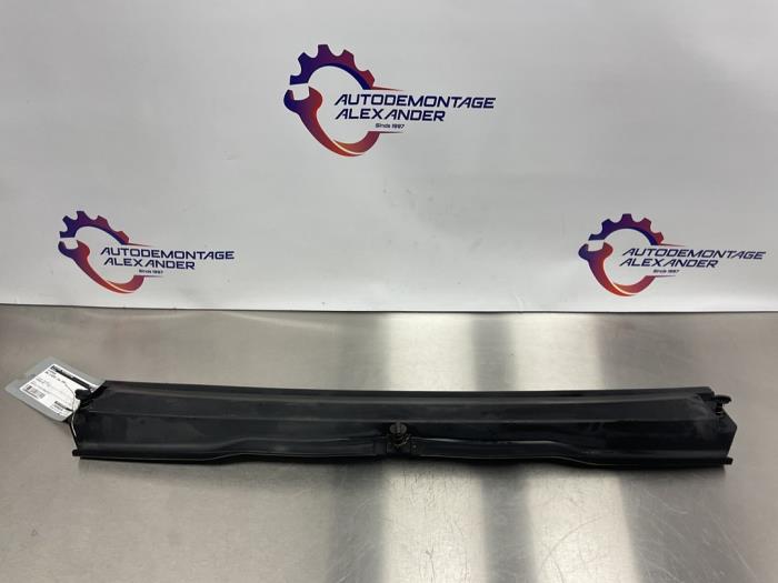 Diversen van een BMW 3 serie (E46/2) 318 Ci 16V 2001