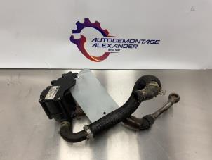 Gebruikte Extra waterpomp Peugeot 3008 I (0U/HU) 1.6 16V THP 155 Prijs € 50,00 Margeregeling aangeboden door Alexander Autodemontage