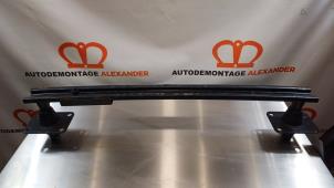 Gebruikte Bumperbalk voor Peugeot 3008 I (0U/HU) 1.6 16V THP 155 Prijs op aanvraag aangeboden door Alexander Autodemontage
