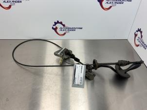 Gebruikte Versnellingspook Dodge Ram 3500 Standard Cab (DR/DH/D1/DC/DM) 5.7 V8 Hemi 1500 4x4 Prijs op aanvraag aangeboden door Alexander Autodemontage