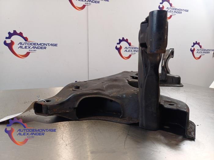Subframe van een Ford Fiesta 7 1.5 TDCi 85 2018
