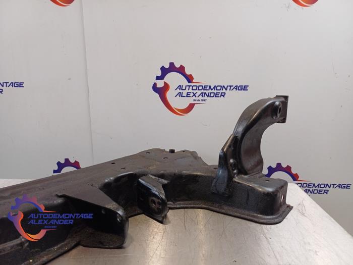 Subframe van een Ford Fiesta 7 1.5 TDCi 85 2018