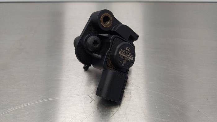 Brandstofdruk sensor van een Mercedes-Benz C (W204) 2.2 C-200 CDI 16V BlueEFFICIENCY 2010