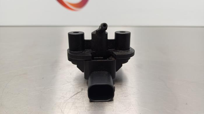 Brandstofdruk sensor van een Mercedes-Benz C (W204) 2.2 C-200 CDI 16V BlueEFFICIENCY 2010