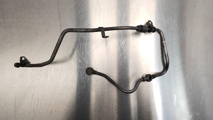 Oliedruk Leiding van een Mercedes-Benz C (W205) C-220 2.2 CDI BlueTEC, C-220 d 16V 2016