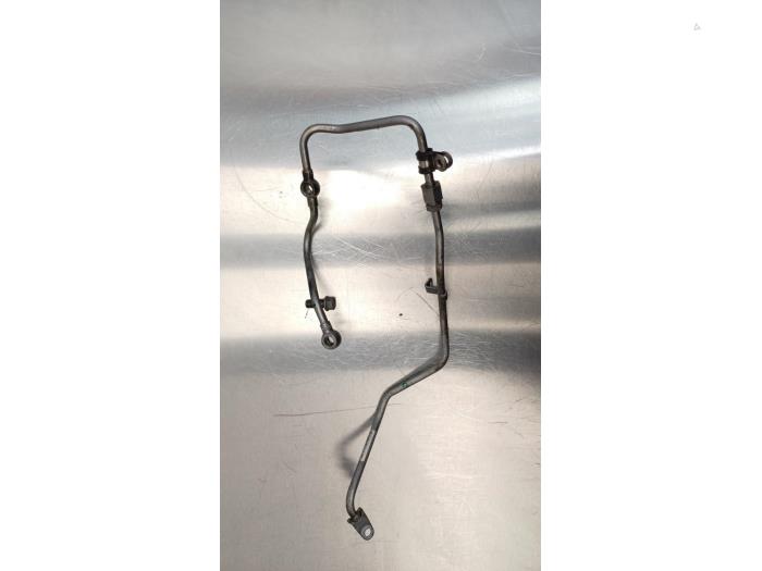 Oliedruk Leiding van een Mercedes-Benz C (W205) C-220 2.2 CDI BlueTEC, C-220 d 16V 2016