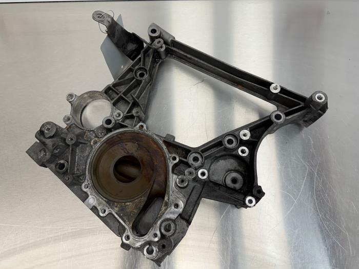 Dynamosteun onder van een Mercedes-Benz C (W205) C-220 2.2 CDI BlueTEC, C-220 d 16V 2016