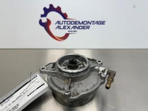 Gebruikte Vacuumpomp (Diesel) Audi Q5 (8RB) 3.0 TDI V6 24V Quattro Prijs op aanvraag aangeboden door Alexander Autodemontage