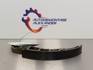 Gebruikte Kettinggeleider Nissan X-Trail (T30) 2.2 dCi 16V 4x2 Prijs € 30,00 Margeregeling aangeboden door Alexander Autodemontage