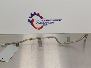 Gebruikte Leiding (diversen) Lexus IS (E2) 220d 16V Prijs op aanvraag aangeboden door Alexander Autodemontage