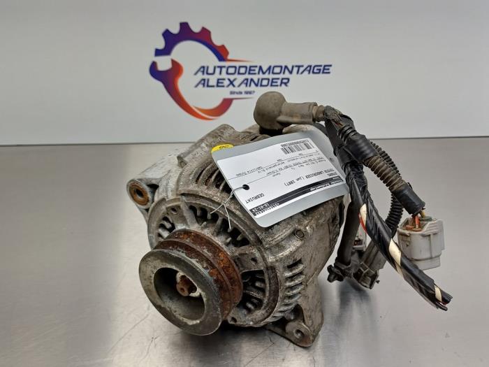 Gebruikte Alternator Toyota Land Cruiser Custom Wagon (J8) 4.5 24V Prijs op aanvraag aangeboden door Alexander Autodemontage