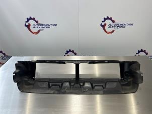 Gebruikte Luchtgeleider Ford Focus 3 Wagon 1.5 TDCi Prijs € 30,00 Margeregeling aangeboden door Alexander Autodemontage