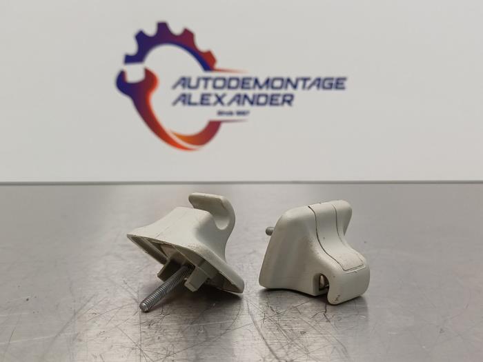 Gebruikte Diversen Volkswagen Passat Variant (3C5) 1.6 TDI 16V Bluemotion Prijs op aanvraag aangeboden door Alexander Autodemontage