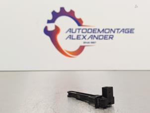 Gebruikte Sensor Temperatuur binnen Peugeot 108 1.0 12V Prijs op aanvraag aangeboden door Alexander Autodemontage