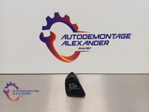 Gebruikte Elektrisch Raam Schakelaar Ford Ka II 1.2 Prijs op aanvraag aangeboden door Alexander Autodemontage