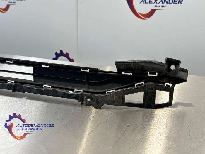 Grille van een Hyundai i20 (GBB) 1.2i 16V 2020