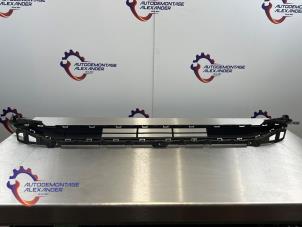 Gebruikte Grille Hyundai i20 (GBB) 1.2i 16V Prijs € 50,00 Margeregeling aangeboden door Alexander Autodemontage