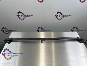 Gebruikte Motorbalk Volvo V40 (MV) 1.6 D2 Prijs op aanvraag aangeboden door Alexander Autodemontage