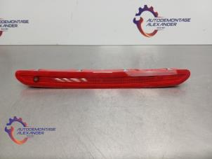 Gebruikte Extra Remlicht midden Volkswagen Golf VII (AUA) 1.4 TSI 16V Prijs € 39,99 Inclusief btw aangeboden door Alexander Autodemontage