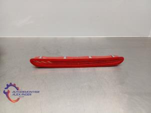 Gebruikte Extra Remlicht midden Volkswagen Passat Variant (365) 2.0 TDI 16V 135 Prijs € 30,00 Inclusief btw aangeboden door Alexander Autodemontage