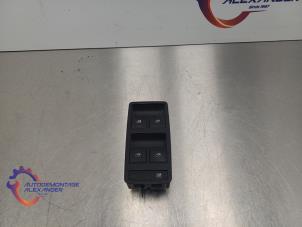 Gebruikte Raam schakelaar elektrisch Opel Insignia Sports Tourer 2.0 CDTI 16V 130 ecoFLEX Prijs € 40,00 Margeregeling aangeboden door Alexander Autodemontage