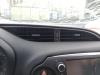 Luchtrooster Dashboard van een Toyota Yaris III (P13), 2010 / 2020 1.5 16V Dual VVT-iE, Hatchback, Benzine, 1.496cc, 82kW, FWD, 2NRFKE, 2017-04, NSP13 2018