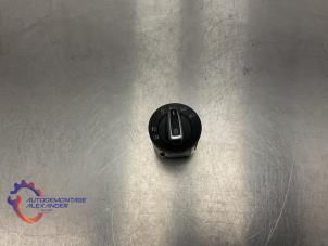 Gebruikte Licht Schakelaar Volkswagen Golf VI Variant (AJ5/1KA) 2.0 TDI 16V Prijs op aanvraag aangeboden door Alexander Autodemontage