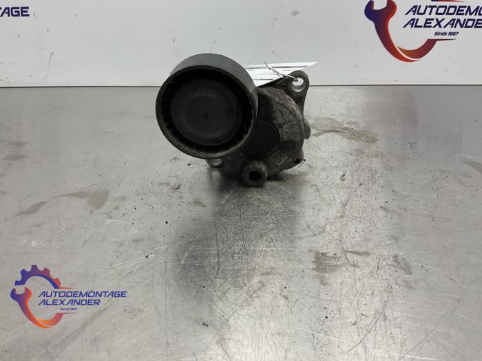 Gebruikte Spanner multiriem Mercedes Vito (639.6) 2.2 110 CDI 16V Euro 5 4x4 Prijs op aanvraag aangeboden door Alexander Autodemontage