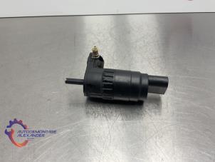 Gebruikte Ruitensproeierpomp voor Seat Altea (5P1) 1.2 TSI Prijs € 5,00 Margeregeling aangeboden door Alexander Autodemontage