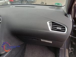 Gebruikte Airbag set + dashboard Citroen C4 Berline (NC) 1.6 16V VTi Prijs op aanvraag aangeboden door Alexander Autodemontage