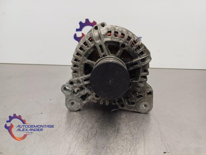 Gebruikte Dynamo Volkswagen Passat (3C2) 1.4 TSI 16V Prijs op aanvraag aangeboden door Alexander Autodemontage