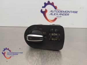Gebruikte Licht Schakelaar Audi A3 (8P1) 1.6 Prijs op aanvraag aangeboden door Alexander Autodemontage