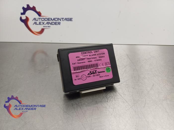 Gebruikte Alarm module Chevrolet Spark (M300) 1.0 16V Prijs op aanvraag aangeboden door Alexander Autodemontage