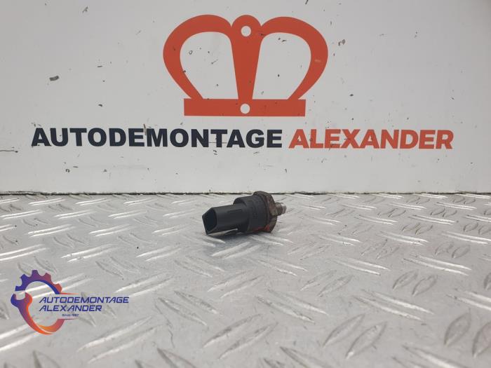Gebruikte Brandstofdruk sensor Volkswagen Touran (1T1/T2) 2.0 FSI 16V Prijs € 30,00 Margeregeling aangeboden door Alexander Autodemontage