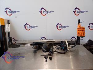 Gebruikte Trekhaak Volkswagen Golf VII (AUA) 2.0 TDI 16V Prijs € 600,00 Margeregeling aangeboden door Alexander Autodemontage