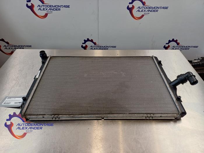 Gebruikte Radiateur Skoda Octavia Combi (1Z5) 1.6 TDI Greenline Prijs € 24,99 Margeregeling aangeboden door Alexander Autodemontage