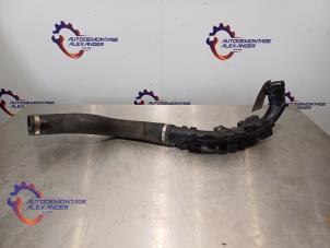 Gebruikte Intercooler Buis Renault Master II (FD/HD) 2.5 dCi 16V Prijs op aanvraag aangeboden door Alexander Autodemontage