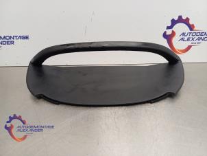 Gebruikte Afdekplaat diversen Toyota Yaris II (P9) 1.0 12V VVT-i Prijs op aanvraag aangeboden door Alexander Autodemontage