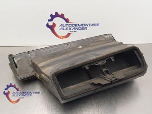 Gebruikte Luchtgeleider Toyota Yaris II (P9) 1.0 12V VVT-i Prijs op aanvraag aangeboden door Alexander Autodemontage