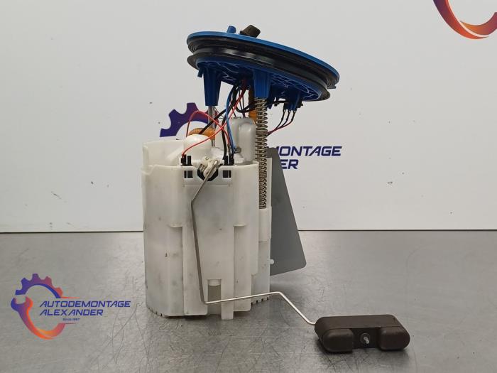 Gebruikte Tank element Pomp Volkswagen Golf VII (AUA) 1.4 TSI 16V Prijs € 14,99 Margeregeling aangeboden door Alexander Autodemontage