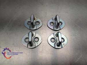 Gebruikte Diversen Kia Cee'd (EDB5) 1.4 CVVT 16V Prijs op aanvraag aangeboden door Alexander Autodemontage