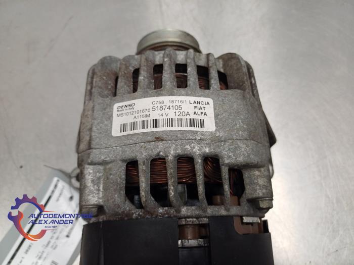 Dynamo van een Fiat Tipo (356H/357H) 1.4 T-Jet 16V 2020