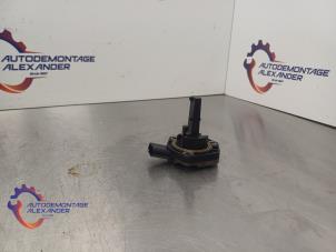 Gebruikte Olie niveau sensor Volkswagen Golf VI (5K1) 1.4 TSI 160 16V Prijs op aanvraag aangeboden door Alexander Autodemontage