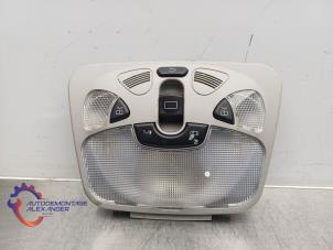 Gebruikte Binnenverlichting voor Mercedes CLK (C209) 2.6 240 V6 18V Prijs € 59,99 Inclusief btw aangeboden door Alexander Autodemontage