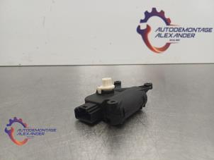 Gebruikte Kachelkraan Elektrisch Volkswagen Golf VI (5K1) 1.6 TDI 16V Prijs op aanvraag aangeboden door Alexander Autodemontage