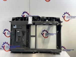 Gebruikte Frontpaneel Peugeot 208 I (CA/CC/CK/CL) 1.0 Vti 12V PureTech Prijs € 80,00 Margeregeling aangeboden door Alexander Autodemontage