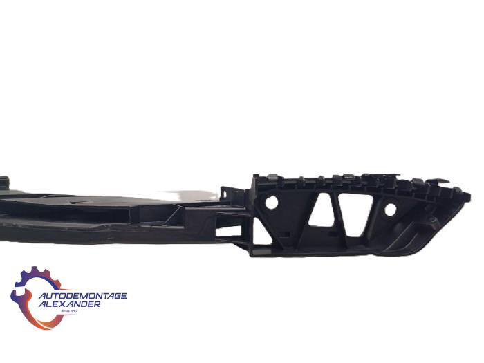 Koplampframe links van een Volkswagen Polo 2009